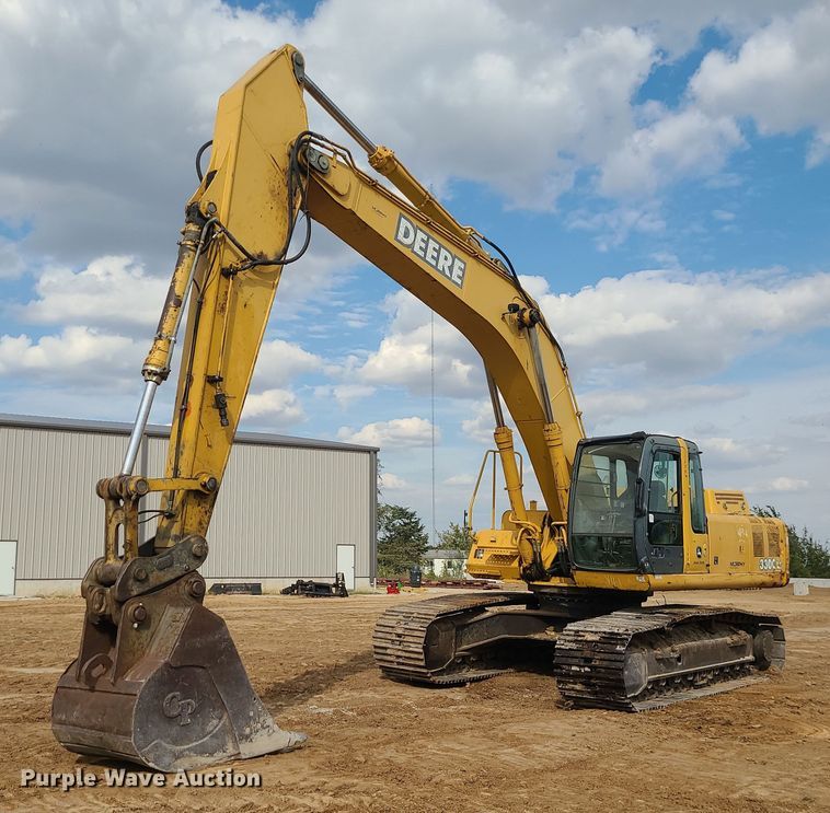 image for item MG9770 2004 John Deere 330C LC  excavator