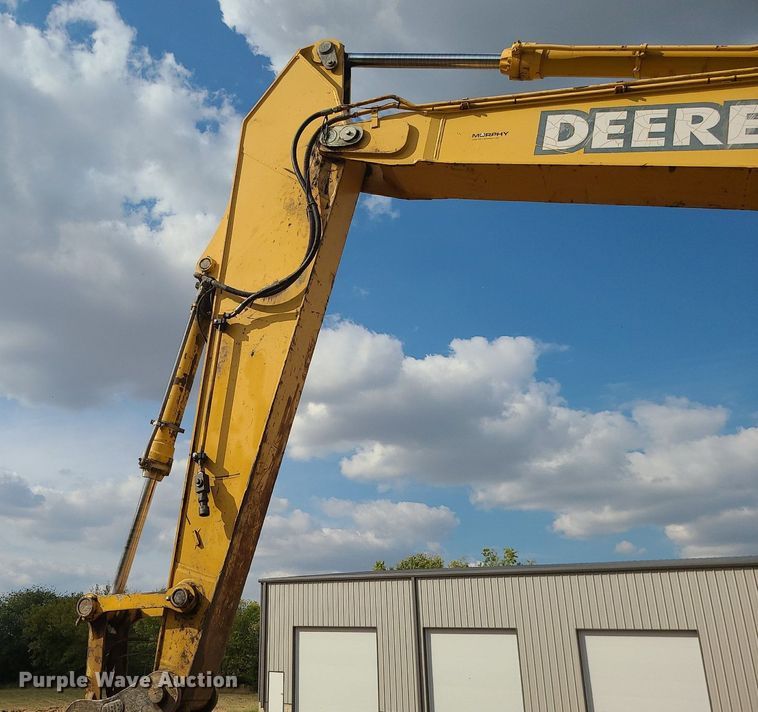 image for item MG9770 2004 John Deere 330C LC  excavator