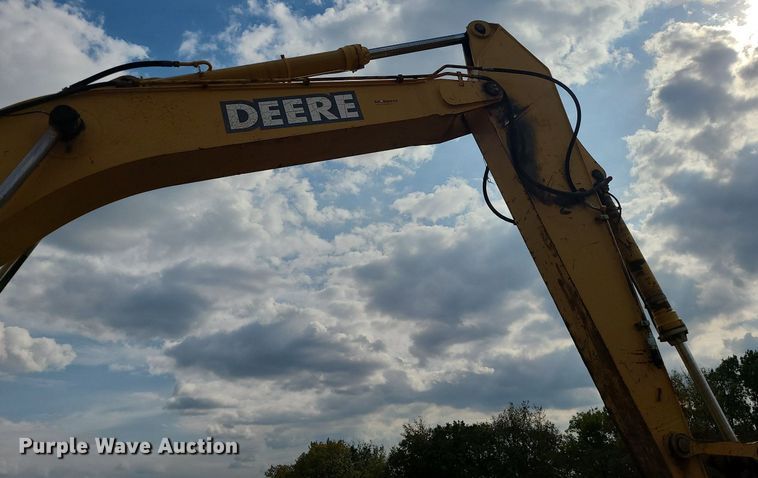 image for item MG9770 2004 John Deere 330C LC  excavator