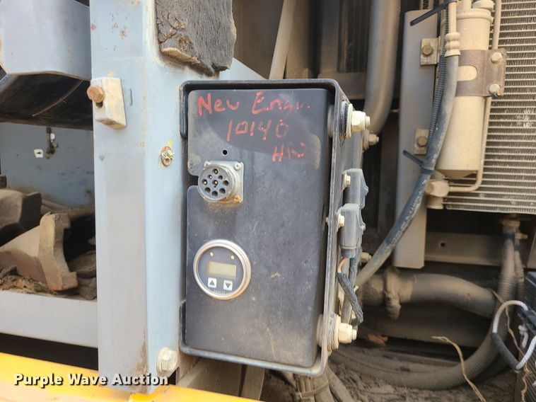 image for item MG9770 2004 John Deere 330C LC  excavator