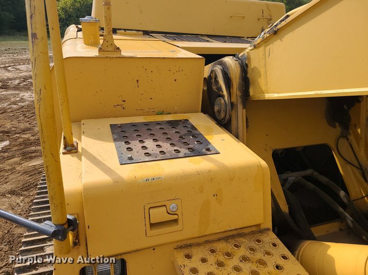 image for item MG9770 2004 John Deere 330C LC  excavator