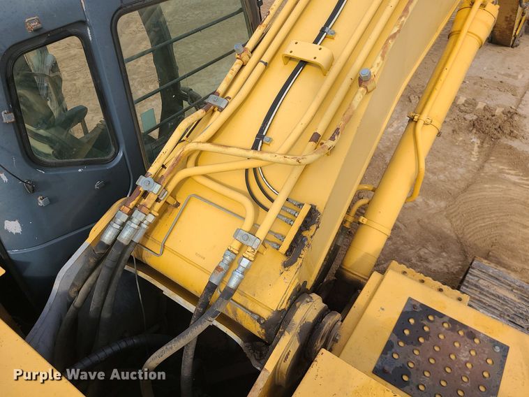 image for item MG9770 2004 John Deere 330C LC  excavator