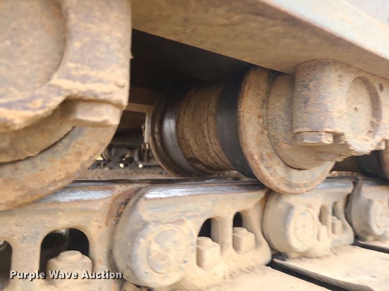 image for item MG9770 2004 John Deere 330C LC  excavator