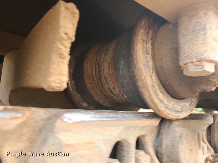 image for item MG9770 2004 John Deere 330C LC  excavator