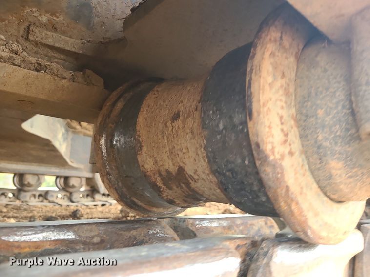 image for item MG9770 2004 John Deere 330C LC  excavator