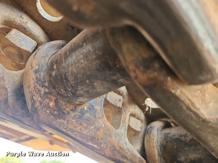 image for item MG9770 2004 John Deere 330C LC  excavator