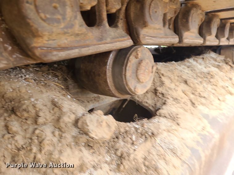 image for item MG9770 2004 John Deere 330C LC  excavator