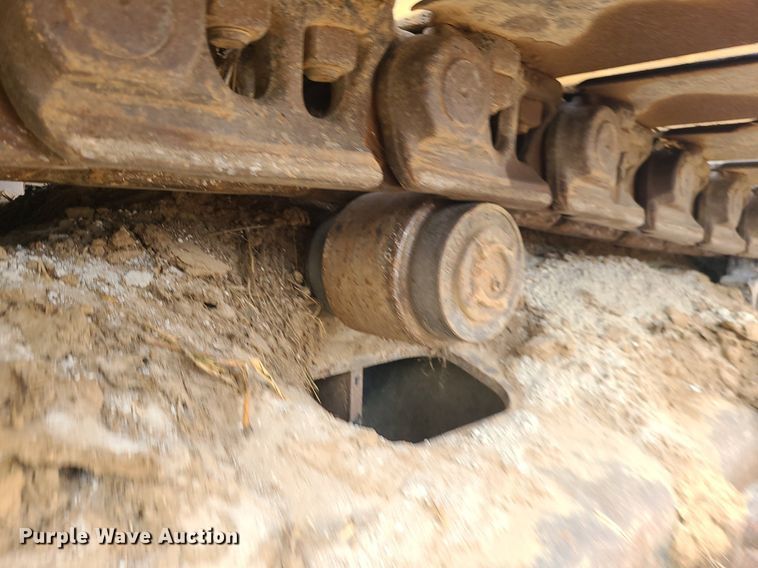 image for item MG9770 2004 John Deere 330C LC  excavator