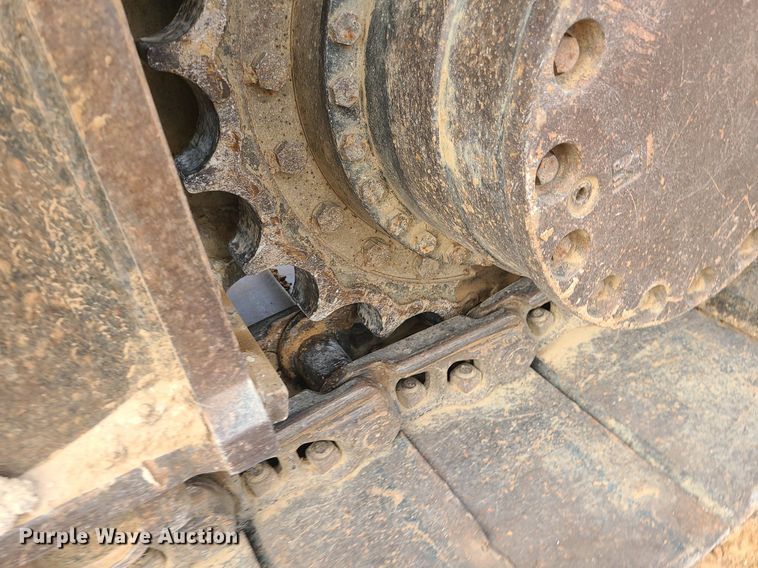 image for item MG9770 2004 John Deere 330C LC  excavator