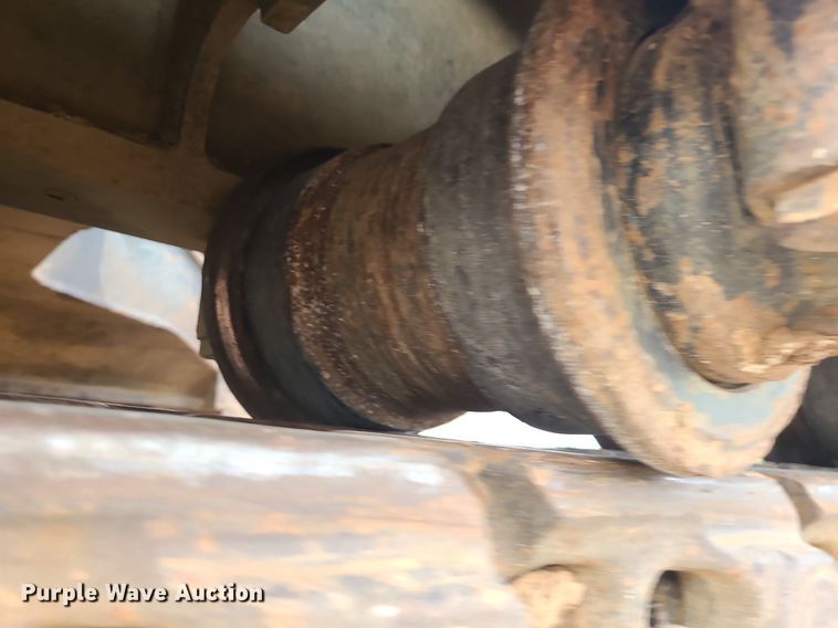 image for item MG9770 2004 John Deere 330C LC  excavator