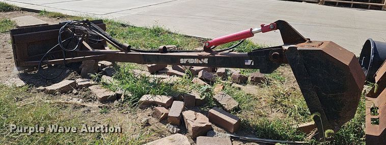 image for item MH9348 Skidhoe  skid steer backhoe