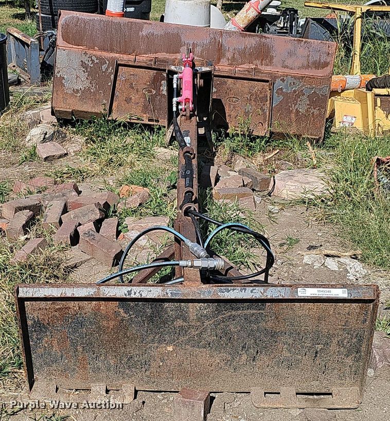 image for item MH9348 Skidhoe  skid steer backhoe