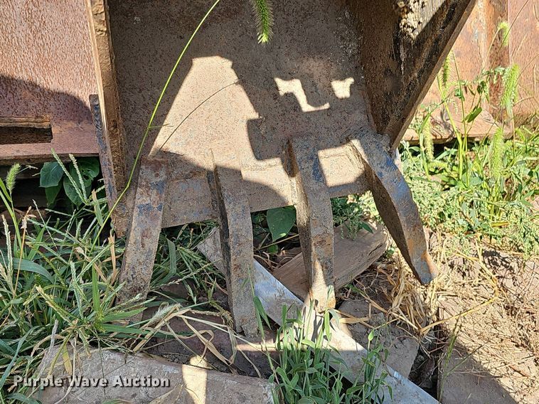 image for item MH9348 Skidhoe  skid steer backhoe