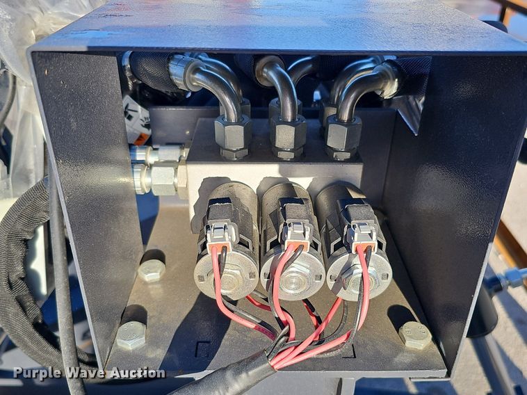 image for item MH9381 2023 Handy Attachments HSGB96  skid steer grader