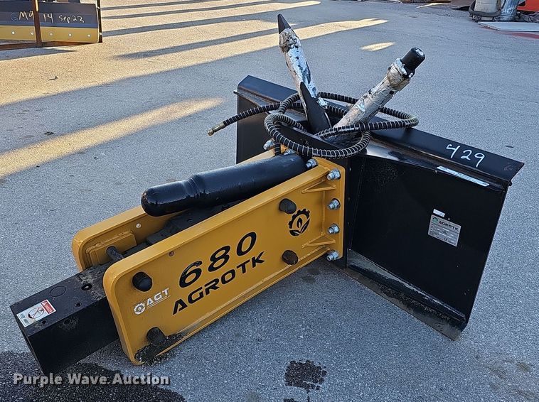 image for item MH9382 2022 Agrotk SSHH680  skid steer breaker