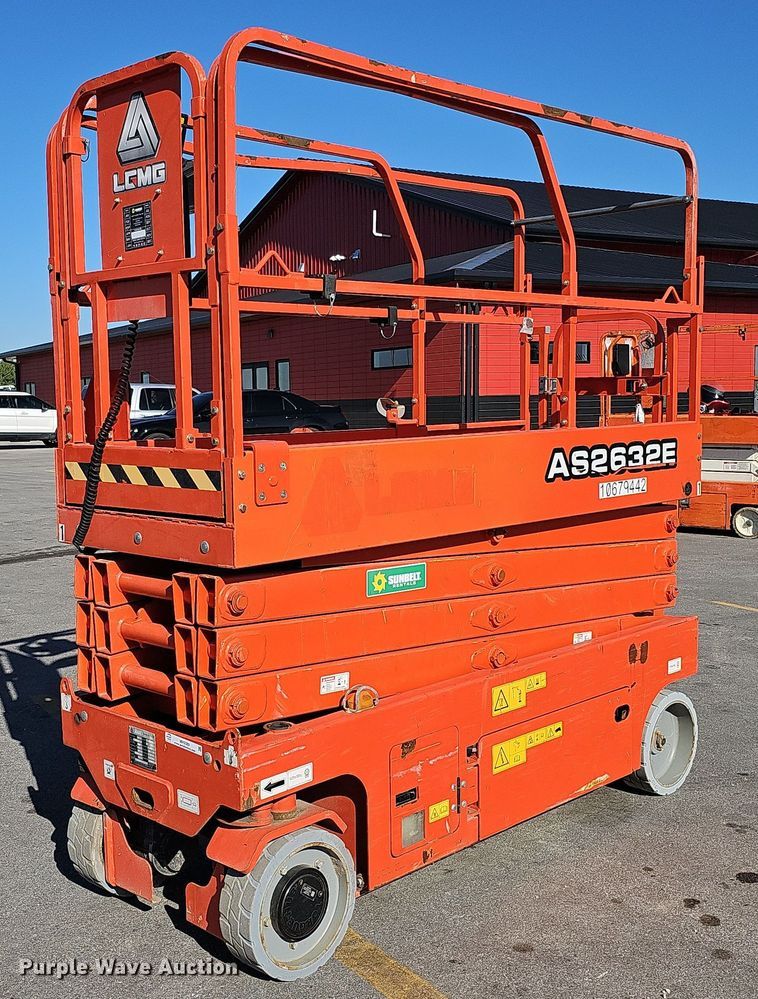 image for item MH9389 2018 LGMG AS2632E  scissor lift