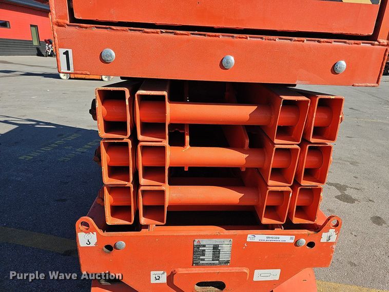 image for item MH9389 2018 LGMG AS2632E  scissor lift