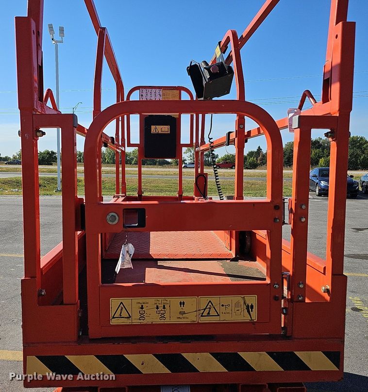 image for item MH9389 2018 LGMG AS2632E  scissor lift