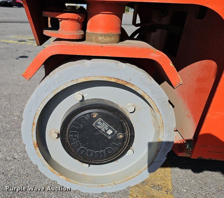 image for item MH9389 2018 LGMG AS2632E  scissor lift