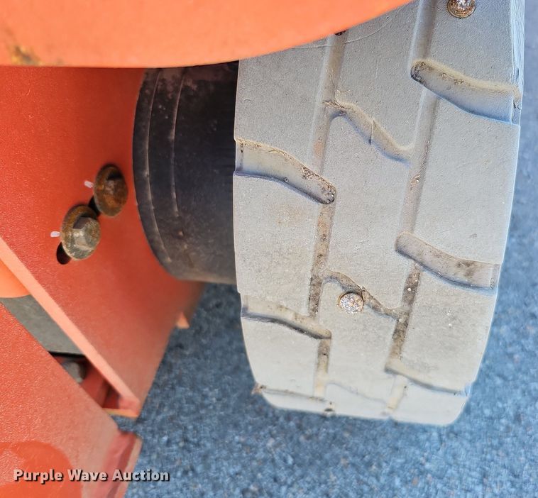 image for item MH9389 2018 LGMG AS2632E  scissor lift