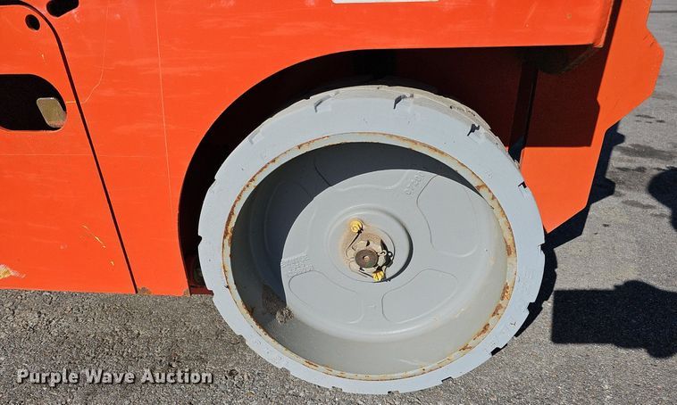 image for item MH9389 2018 LGMG AS2632E  scissor lift