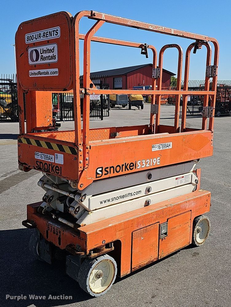 image for item MH9390 2016 Snorkel S3219E  scissor lift