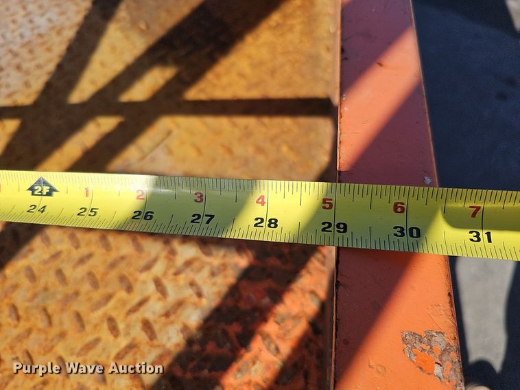 image for item MH9390 2016 Snorkel S3219E  scissor lift