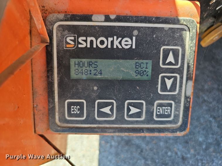 image for item MH9390 2016 Snorkel S3219E  scissor lift