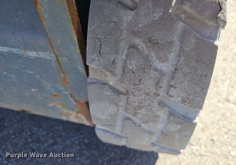 image for item MH9390 2016 Snorkel S3219E  scissor lift