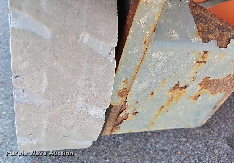 image for item MH9390 2016 Snorkel S3219E  scissor lift