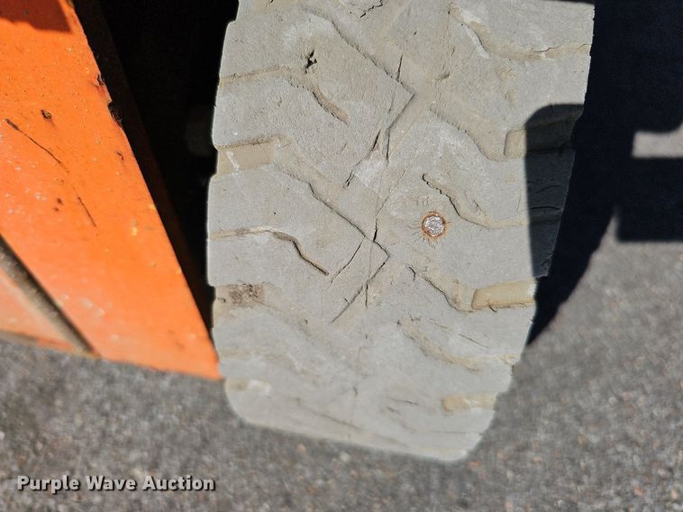 image for item MH9390 2016 Snorkel S3219E  scissor lift