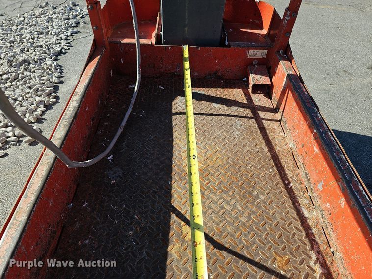 image for item MH9391 2012 Skyjack SJ12  vertical lift