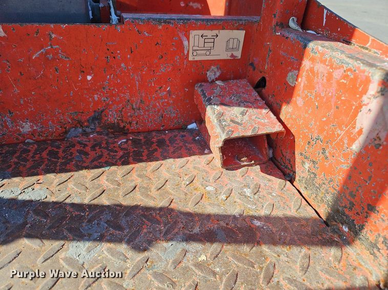 image for item MH9391 2012 Skyjack SJ12  vertical lift