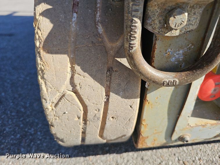 image for item MH9391 2012 Skyjack SJ12  vertical lift