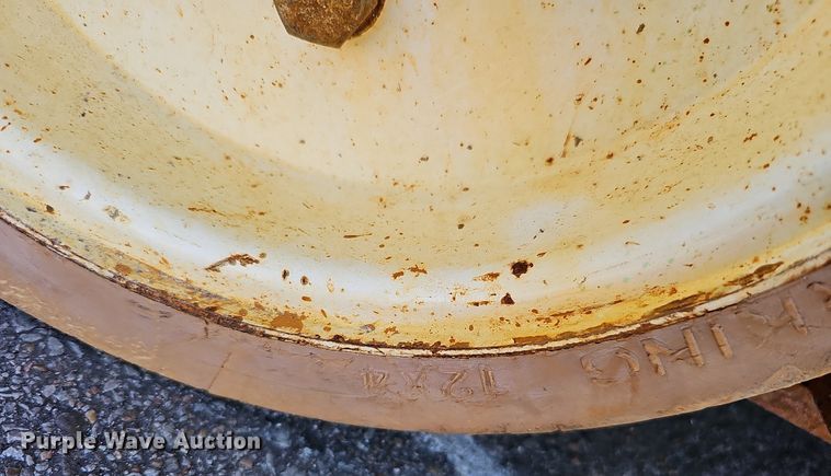 image for item MH9391 2012 Skyjack SJ12  vertical lift