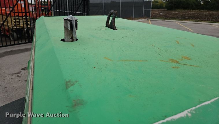 image for item MH9403 2015 Doosan P185WDO-T4F  air compressor