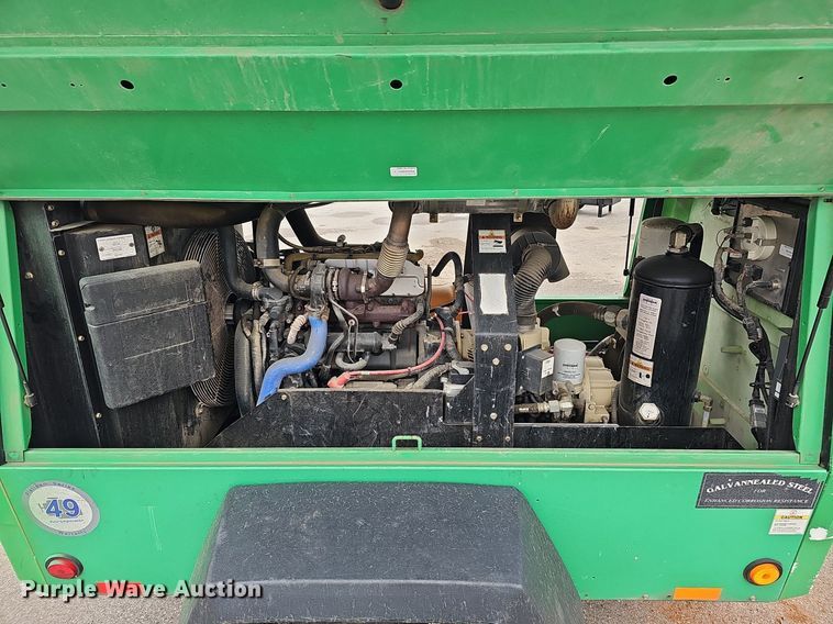 image for item MH9403 2015 Doosan P185WDO-T4F  air compressor