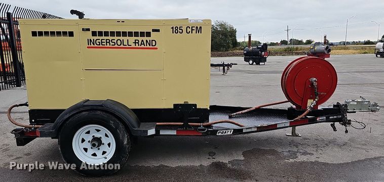 image for item MH9404 2001 Ingersoll Rand  P185WJDJ air compressor