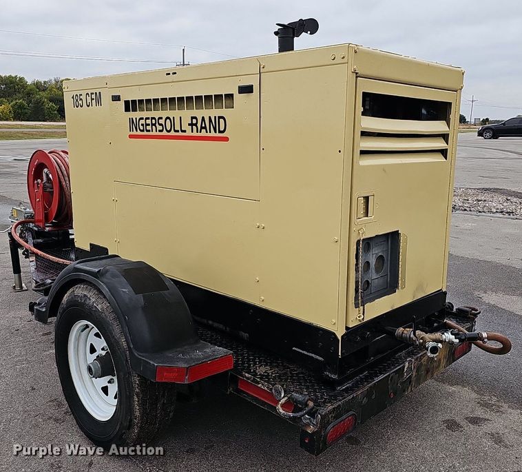 image for item MH9404 2001 Ingersoll Rand  P185WJDJ air compressor