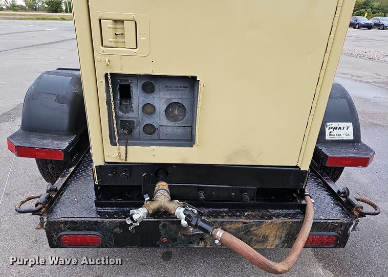 image for item MH9404 2001 Ingersoll Rand  P185WJDJ air compressor