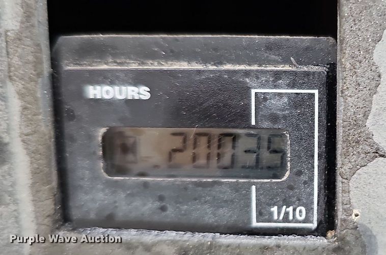 image for item MH9404 2001 Ingersoll Rand  P185WJDJ air compressor