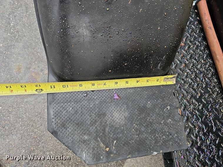 image for item MH9404 2001 Ingersoll Rand  P185WJDJ air compressor