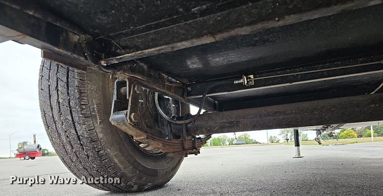 image for item MH9404 2001 Ingersoll Rand  P185WJDJ air compressor