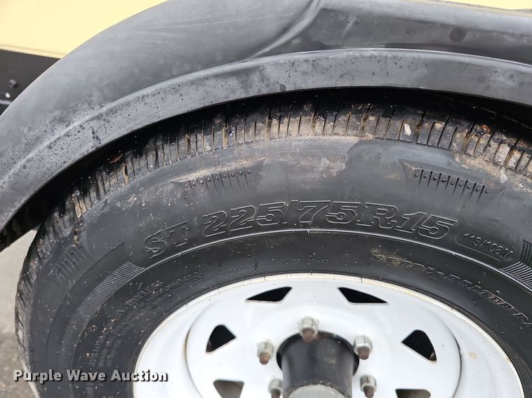 image for item MH9404 2001 Ingersoll Rand  P185WJDJ air compressor