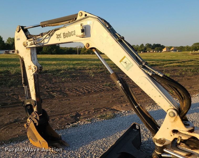 image for item MJ9413 2008 Bobcat 430HAG  mini excavator