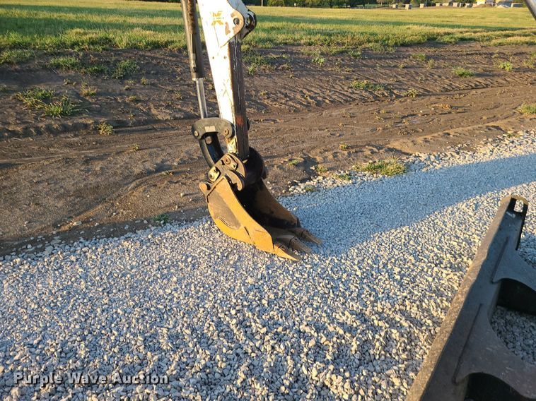 image for item MJ9413 2008 Bobcat 430HAG  mini excavator