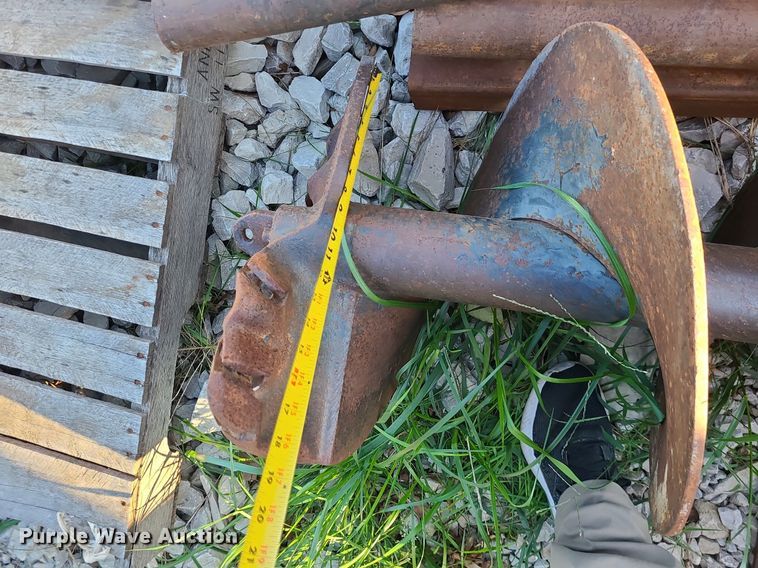 image for item MJ9414 Bobcat  skid steer auger
