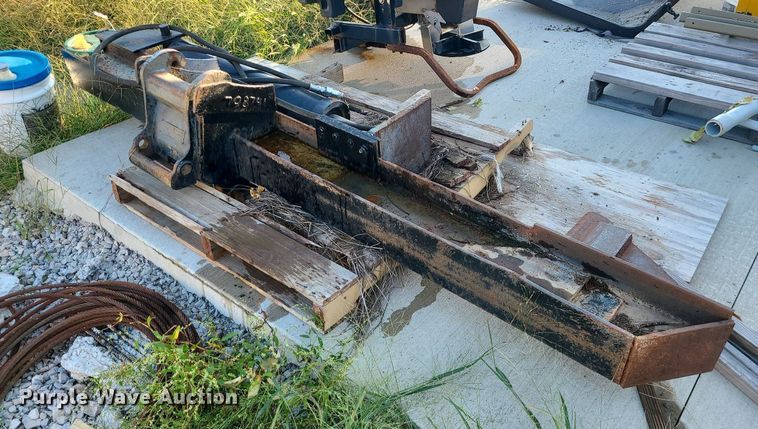 image for item MJ9415 Excavator wood splitter