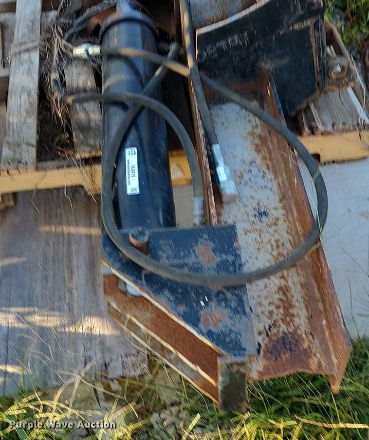 image for item MJ9415 Excavator wood splitter