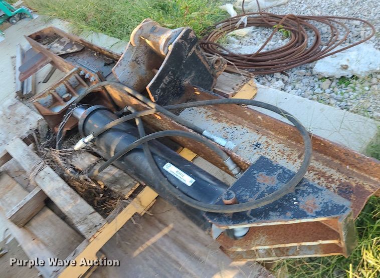 image for item MJ9415 Excavator wood splitter